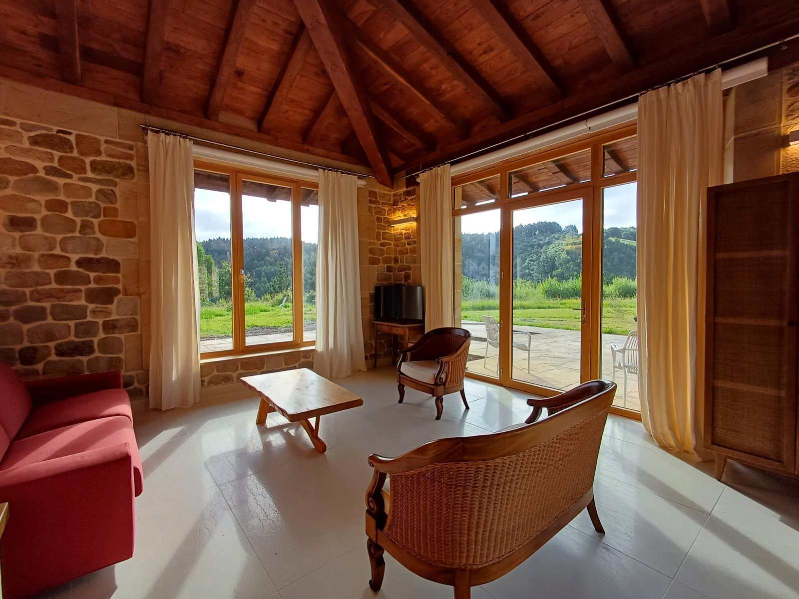 VILLA HARITZA